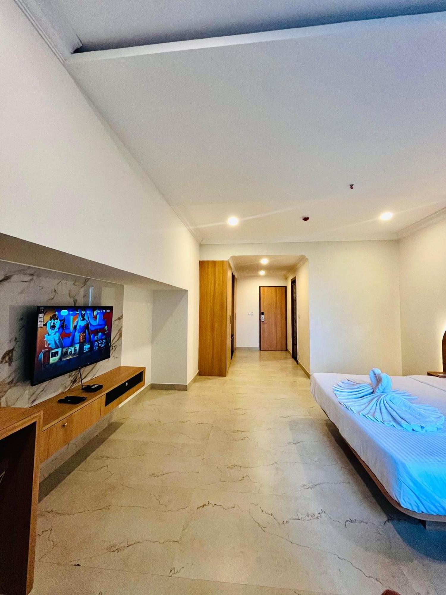 מניפלה Richmond Inn And Suites חדר תמונה
