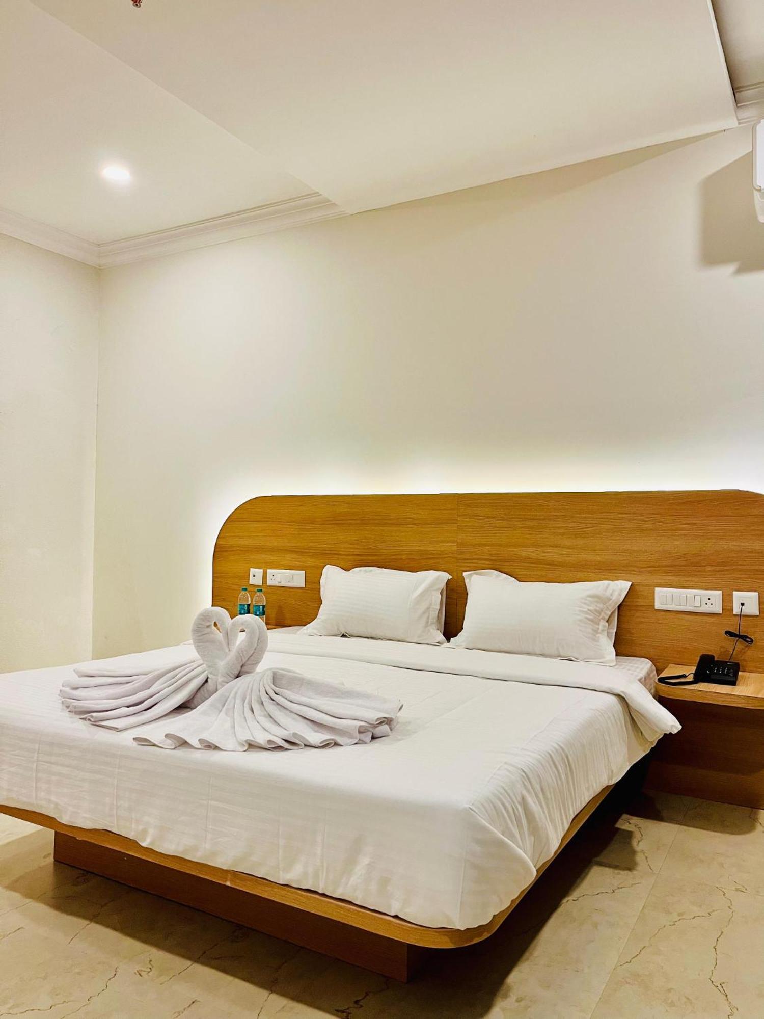 מניפלה Richmond Inn And Suites חדר תמונה